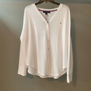 Tommy Hilfiger Smile Hemline Button Down